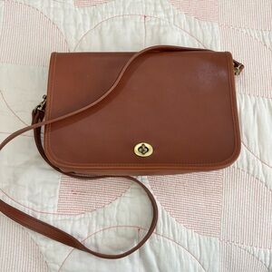 Vintage 100% Brown Leather Shoulder Bag Suede interior